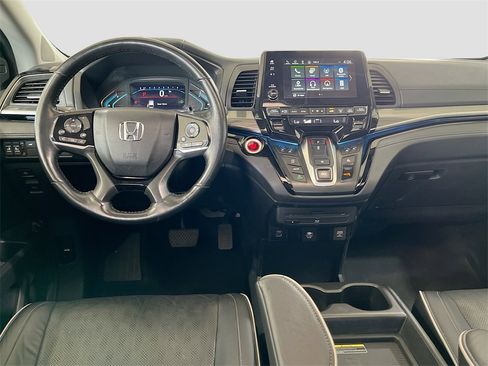Used 2022 Honda Odyssey Elite image 22