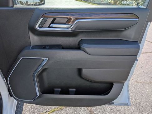 Used 2025 GMC Sierra 1500 SLT image 33