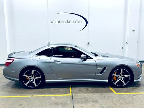 Used 2014 Mercedes-Benz SL 550 image 8