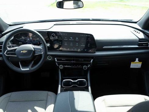 New 2026 Chevrolet Traverse LT FWD image 16
