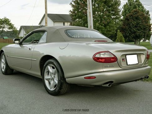 Used 1999 Jaguar XK8 Convertible image 16