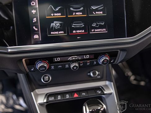 Used 2021 Audi Q3 2.0T Premium w/ Convenience Package AWD/4WD image 29