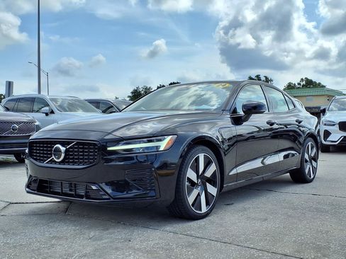 Certified 2024 Volvo S60 T8 Plus w/ Climate Package AWD/4WD image 3