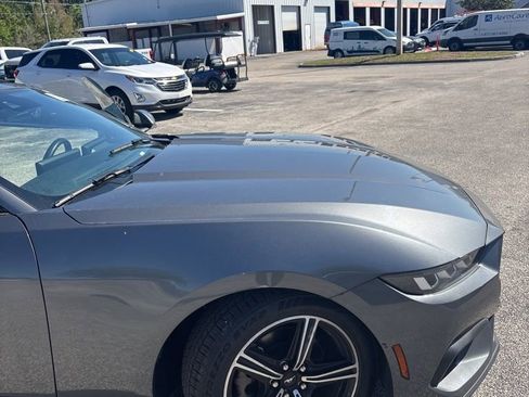 Used 2024 Ford Mustang Convertible image 10