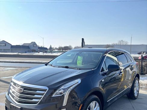 Used 2018 Cadillac XT5 Premium Luxury image 3