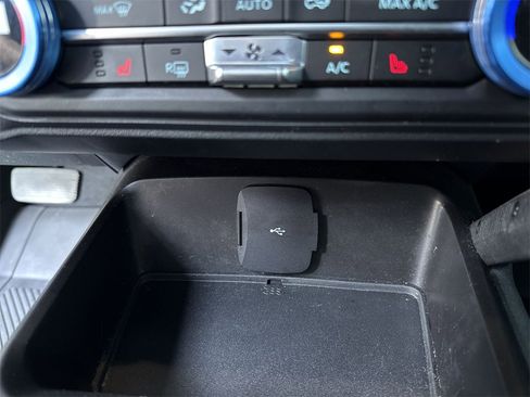 Used 2023 Ford Bronco Big Bend image 31