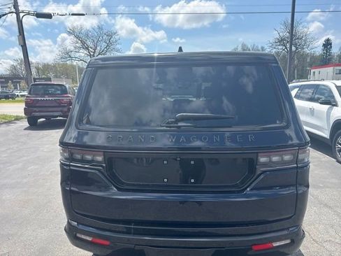 Used 2024 Jeep Grand Wagoneer L Series II w/ Quick Order Packagew 28T AWD/4WD image 4