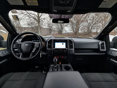 Used 2016 Ford F150 XLT w/ Equipment Group 302A Luxury image 14