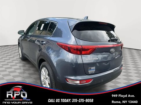 Used 2019 Kia Sportage LX AWD/4WD image 3