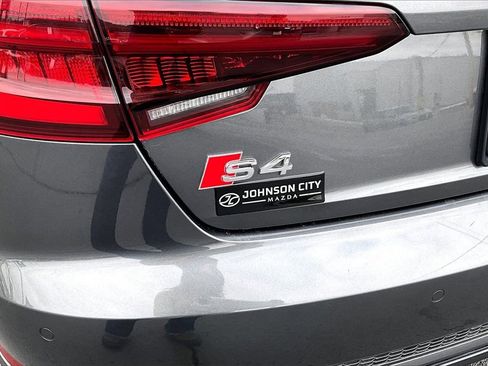 Used 2019 Audi S4 Premium Plus w/ Premium Plus Package image 8