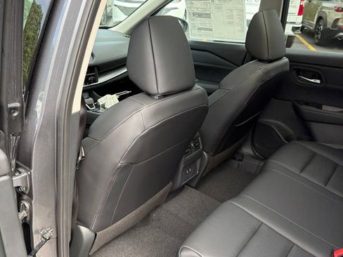 New 2026 Nissan Rogue Dark Armor AWD/4WD image 19