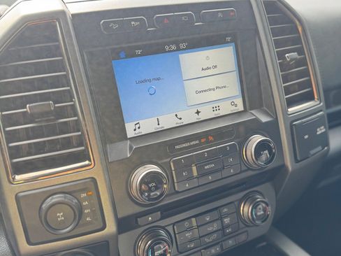 Used 2018 Ford F150 Raptor w/ Equipment Group 802A Luxury image 10