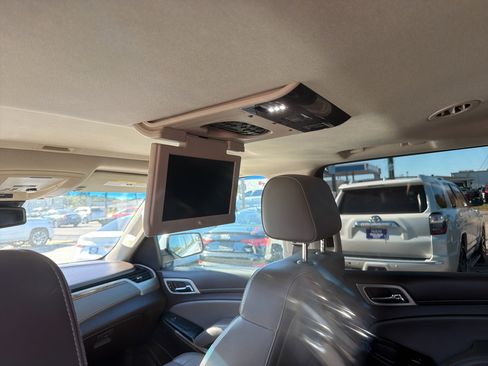 Used 2016 GMC Yukon XL Denali w/ Open Road Package image 21