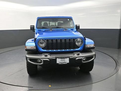 Used 2025 Jeep Gladiator Sport AWD/4WD image 5