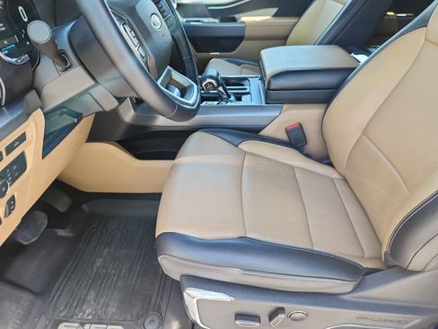 Used 2021 Ford F150 Lariat w/ Max Trailer Tow Package AWD/4WD image 10