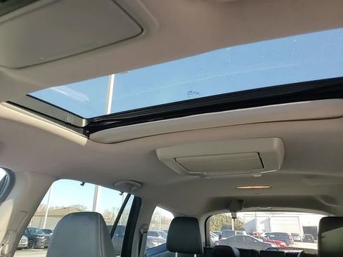 Used 2022 Honda Pilot Touring image 24