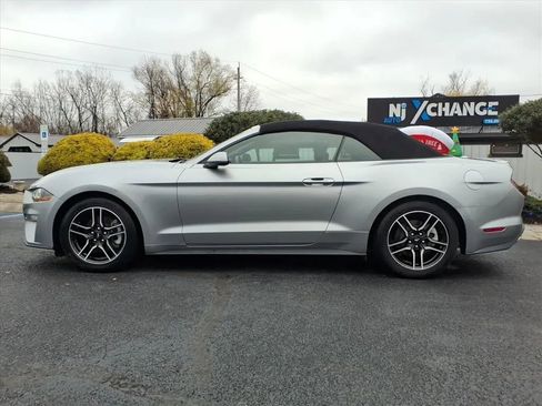 Used 2023 Ford Mustang Premium image 6