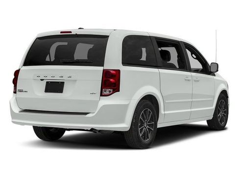 Used 2018 Dodge Grand Caravan GT FWD image 2