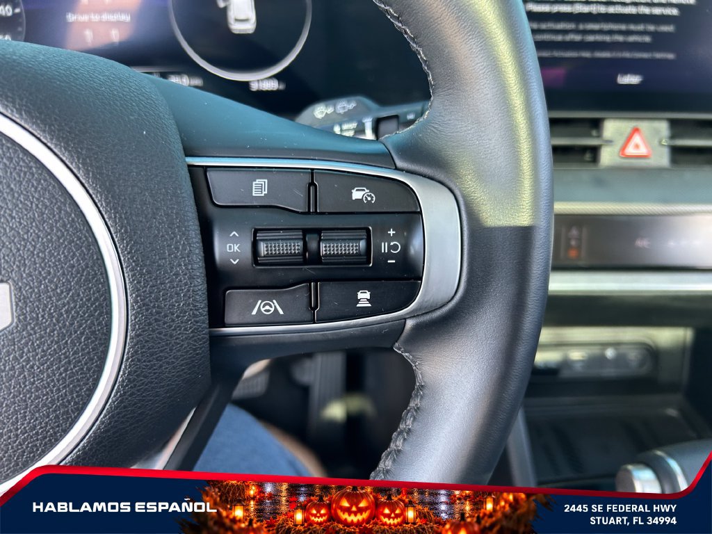 Used 2025 Kia Sportage SX FWD image 18