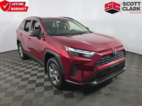Used 2022 Toyota RAV4 XLE AWD/4WD image 1