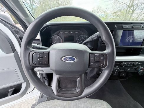 Used 2024 Ford F250 XLT w/ FX4 Off-Road Package image 12