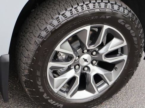 Used 2025 Chevrolet Silverado 1500 RST w/ LPO, Dark Essentials Package AWD/4WD image 28