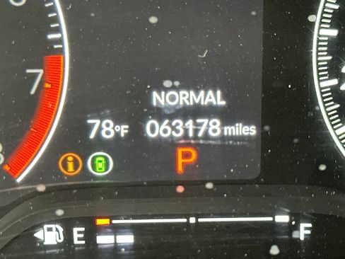 Used 2022 Honda Civic Sport image 29