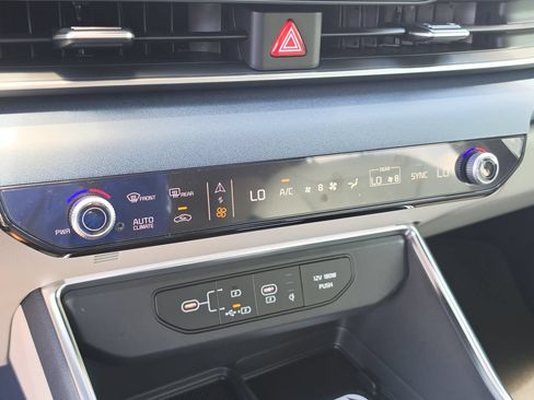 New 2026 Kia Carnival EX FWD image 26