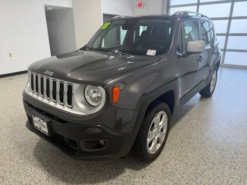 Used 2018 Jeep Renegade Limited AWD/4WD image 6