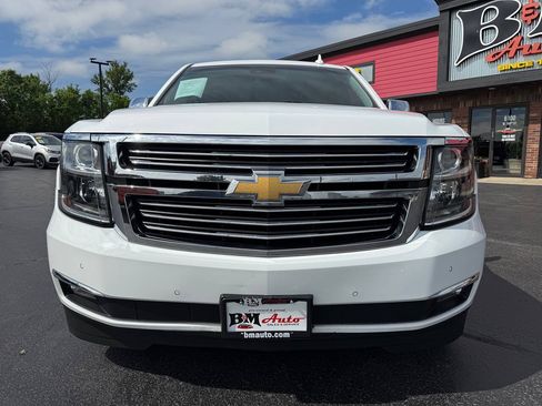 Used 2019 Chevrolet Suburban Premier AWD/4WD image 2