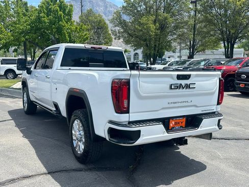 Used 2022 GMC Sierra 3500 Denali w/ Denali Ultimate Package AWD/4WD image 5