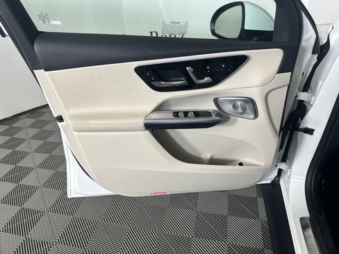 Certified 2026 Mercedes-Benz GLC 300 image 10