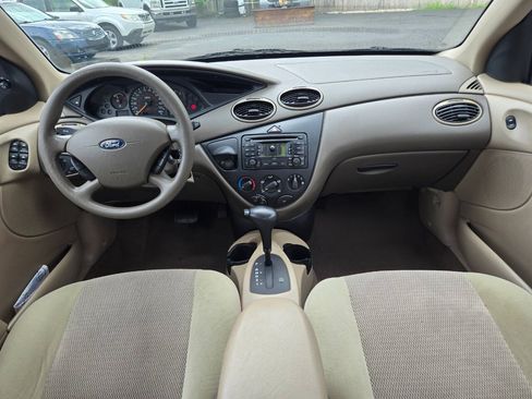 Used 2003 Ford Focus SE FWD image 24