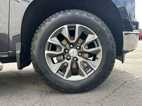 Used 2024 Chevrolet Silverado 1500 LT AWD/4WD image 13