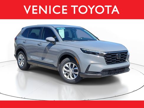 Used 2024 Honda CR-V LX image 1