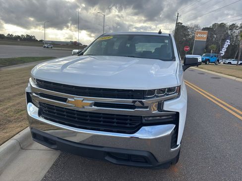Used 2019 Chevrolet Silverado 1500 LT w/ All-Star Edition image 14