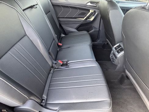 Used 2023 Volkswagen Tiguan SE R-Line FWD image 15