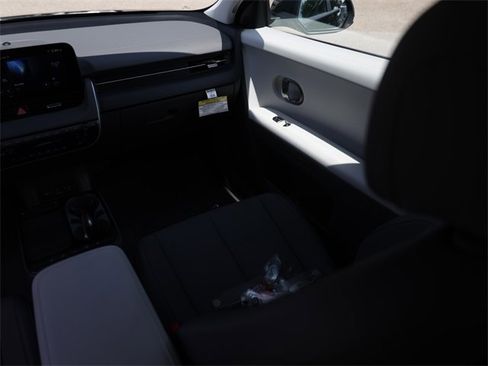 Certified 2025 Hyundai Ioniq 5 SEL image 22