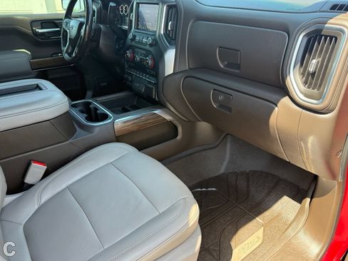 Used 2019 Chevrolet Silverado 1500 LT Trail Boss AWD/4WD image 11