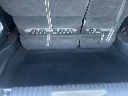 Used 2025 Chrysler Pacifica Select image 32