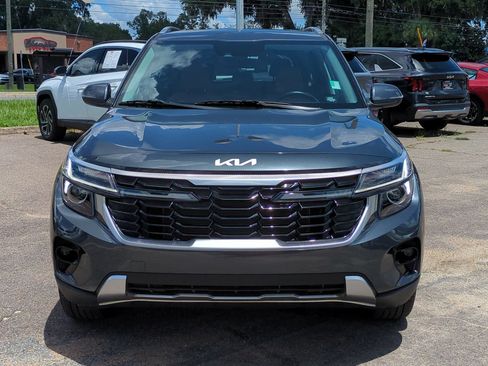Certified 2024 Kia Seltos EX FWD image 9
