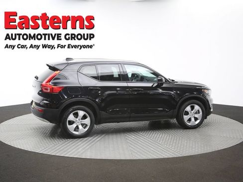 Used 2022 Volvo XC40 T5 Momentum AWD/4WD image 43