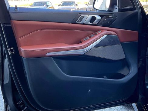 Used 2023 BMW X7 xDrive40i w/ Premium Package image 24