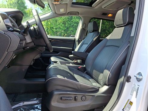 Certified 2024 Honda Odyssey Elite image 13