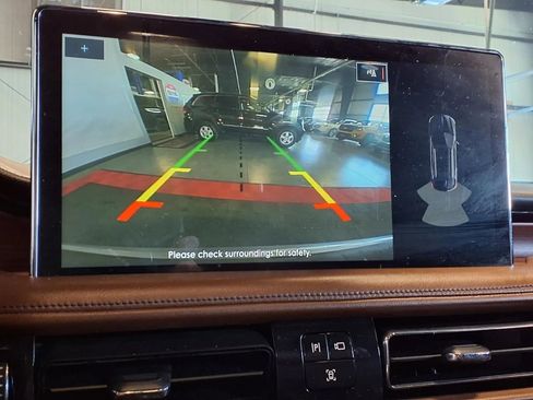 Used 2022 Lincoln Nautilus Reserve image 23