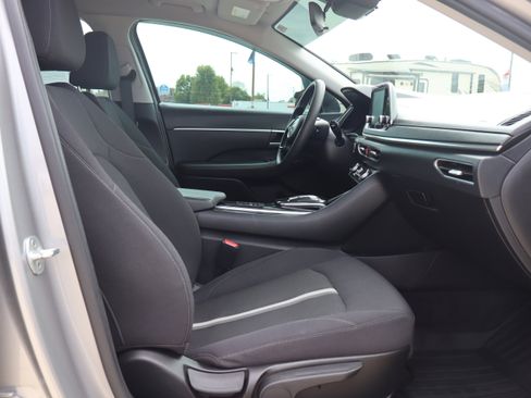 Used 2022 Hyundai Sonata SEL FWD image 12