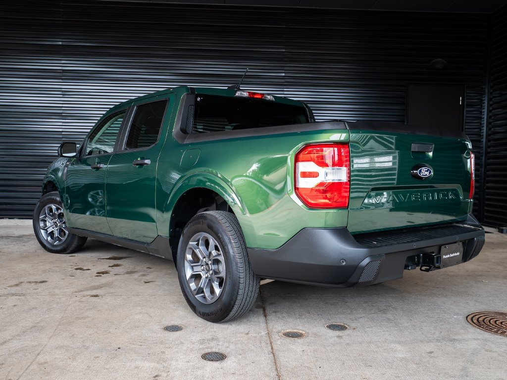 Used 2025 Ford Maverick XLT w/ Equipment Group 302A AWD/4WD image 3
