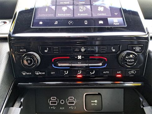 Used 2023 Jeep Grand Cherokee L Laredo image 22