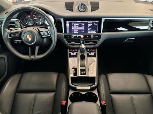 Used 2024 Porsche Macan AWD/4WD image 12