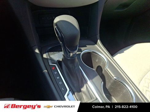 Certified 2024 Chevrolet Equinox LS FWD image 16